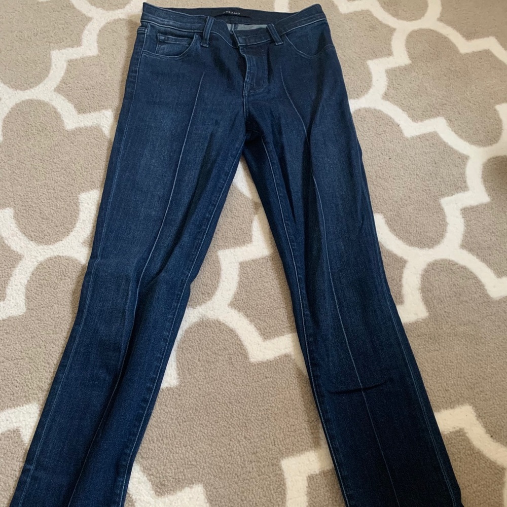 dark blue skinny jeans